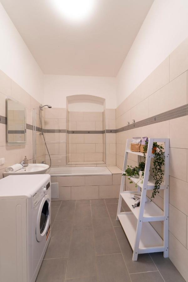 Apartamento Klaus I Levestate Viena Exterior foto